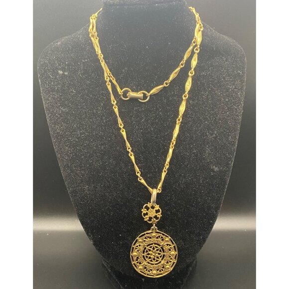 Vintage Gold Filigree Mandala Pendant Necklace 24" Bar Link Chain Intricate - Picture 2 of 8
